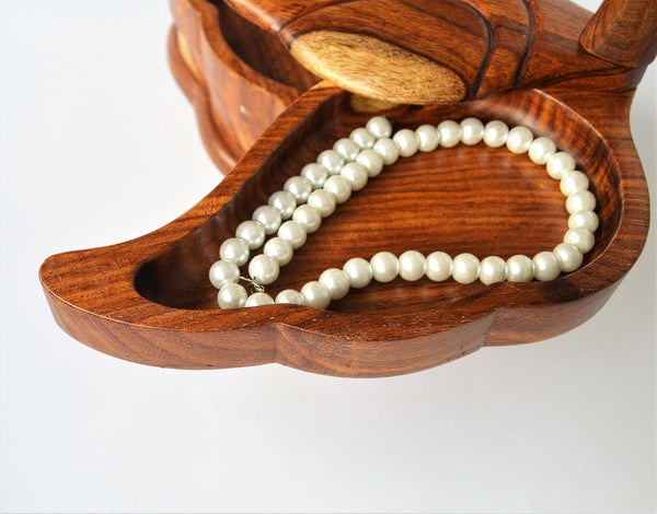 Hand-carved Swan Tray & Decor