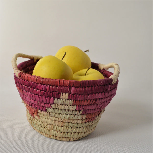 Woven straw fruit bowl, Red triangles bowl Christmas gift