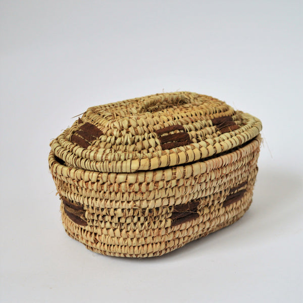 Ethnic Egyptian woven straw box with a fitted lid