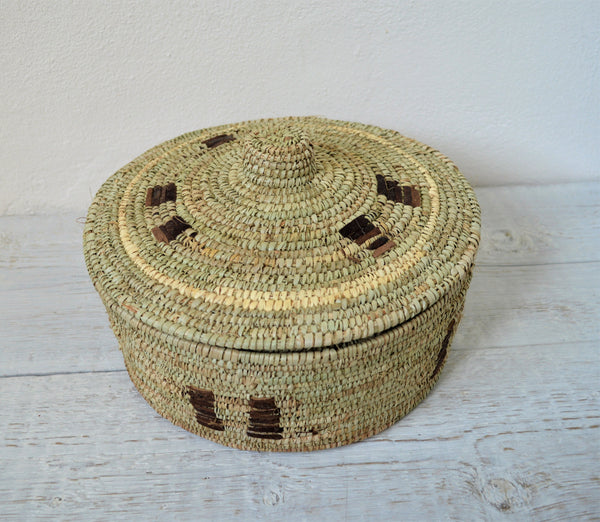 Fine rustic woven African with lid