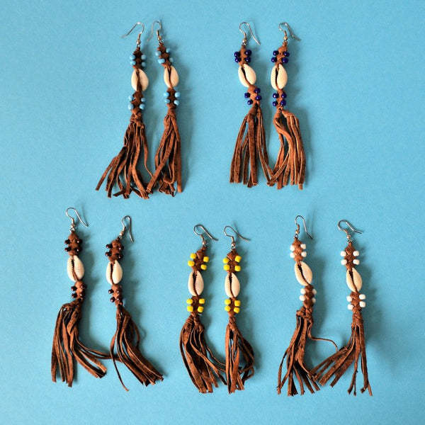 Boho leather drop earrings (White beads)