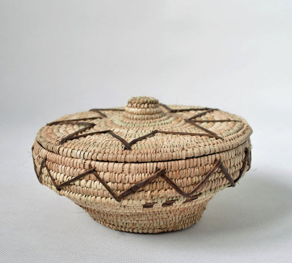 Round jewelry basket from Egypt
