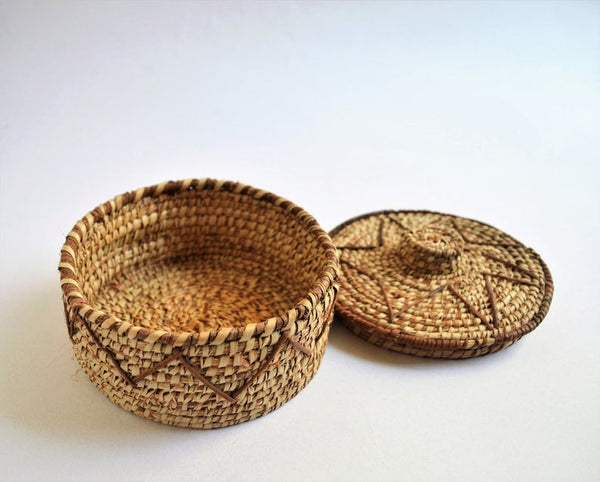 Rustic Wicker Jewelry Box - Palm leaf and leather authentic Egyptian